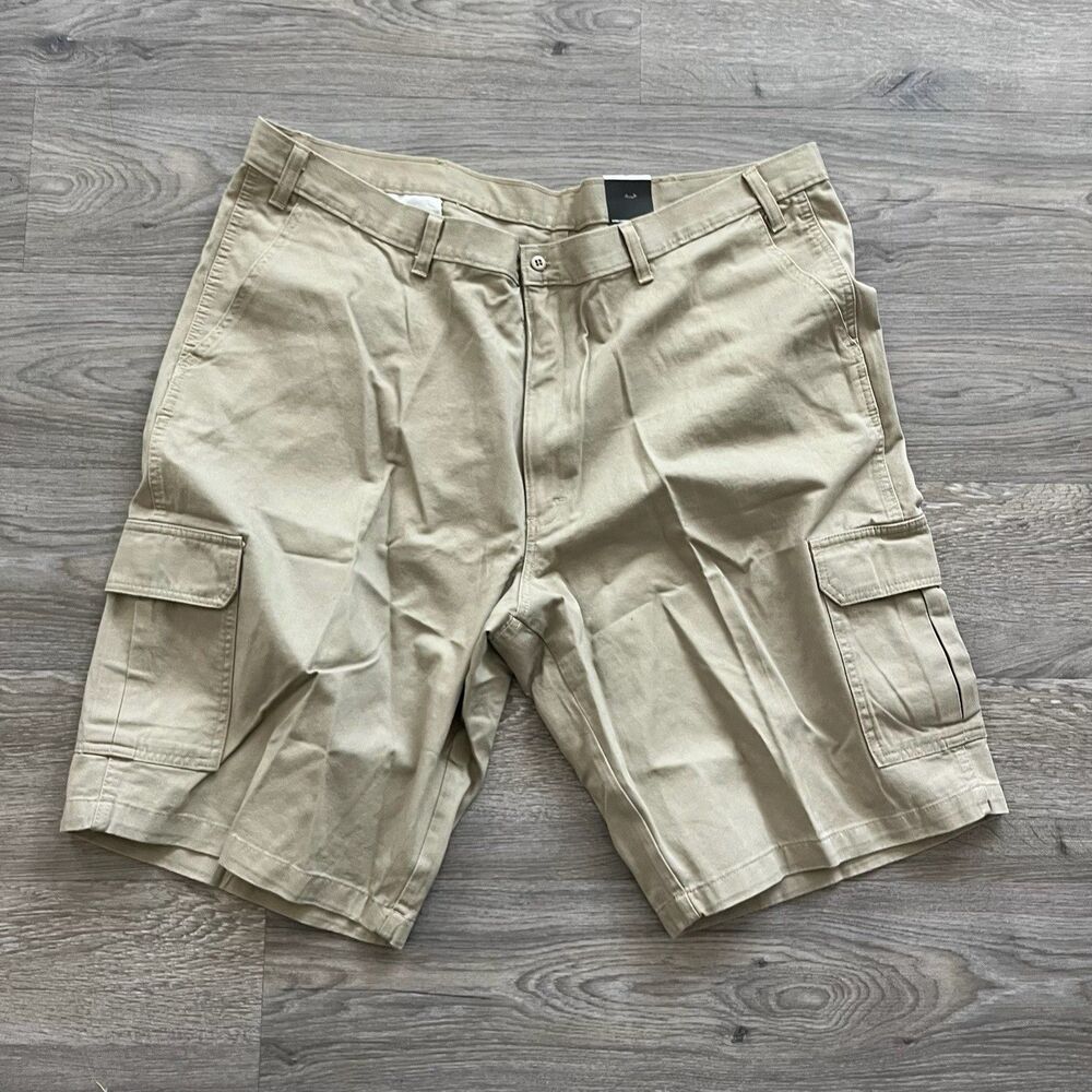 Dickies Loose Fit Work Cargo Shorts Men's 46 Khaki Multi-Pocket Pocket 13" NEW